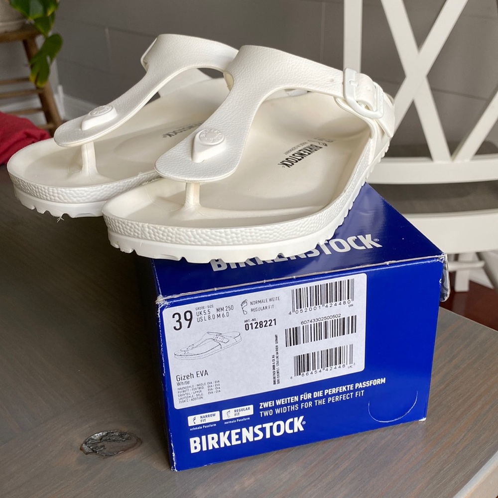 Birkenstock Eva Gizeh White SZ 39 Gently worn for a few days on beach vacation